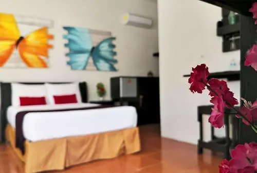 Hotel Villas Del Mar Puerto Morelos 3*,